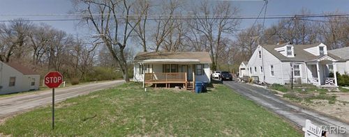 3701 E Edgar Ave, Saint Louis, MO, 63121-3911 | Card Image