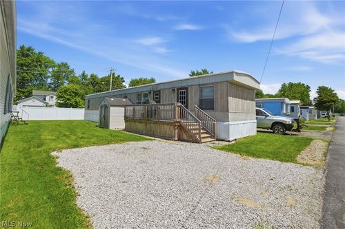 137 Marilyn Dr, Madison, OH, 44057-1641 | Card Image