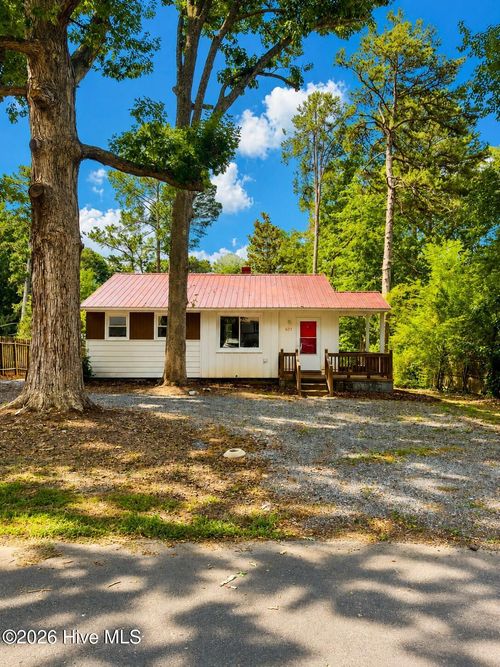 631 Forest Drive, Robbins, NC, 27325 | Card Image