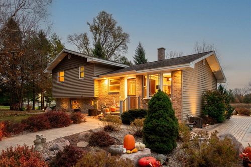 N700 S P-3 Lane, Menominee, MI, 49858 | Card Image