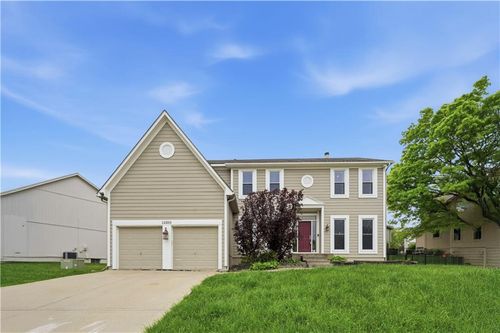 12200 Cherry St, Kansas City, MO, 64145-1395 | Card Image