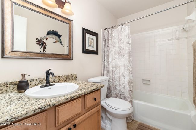 Hall Bath | Image 10