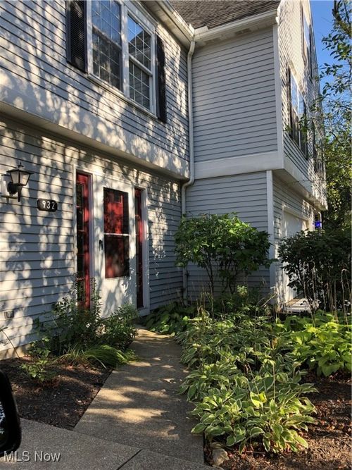 932 Bristol Ln, Streetsboro, OH, 44241-4871 | Card Image