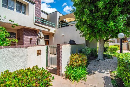 55-18739 Hatteras St, Tarzana, CA, 91356 | Card Image