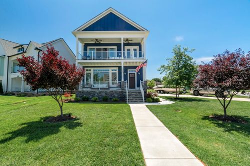 204 Barefoot Way, Winchester, TN, 37398-4767 | Card Image