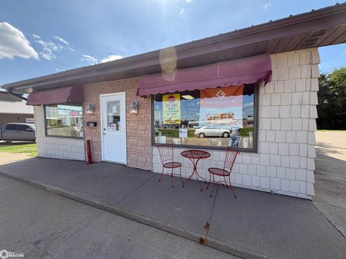 1014 N 18th St, Centerville, IA, 52544-1118 | Card Image