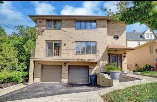 1-531 Day Ave, Ridgefield, NJ, 07657-2703 | Card Image