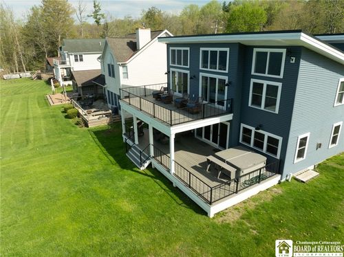 5518 Wells Bay Lakefront, Ashville, NY, 14710-9506 | Card Image
