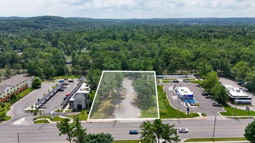 1818 N Us Highway 31 N, Traverse City, MI, 49686-3774 | Card Image