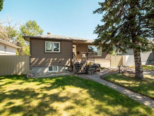 413 23 Street S, Lethbridge, AB, T1J3M8 | Card Image