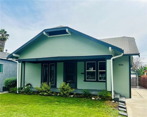 8680 Evergreen Ave, South Gate, CA, 90280-2707 | Card Image