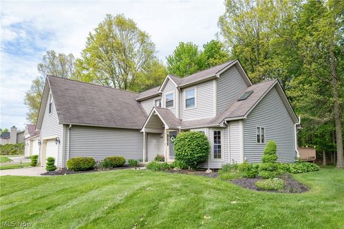 4534 Cobblestone Trl, Ravenna, OH, 44266-8250 | Card Image