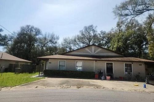 5531 Woodsman Court, Other Florida, FL, 32506 | Card Image