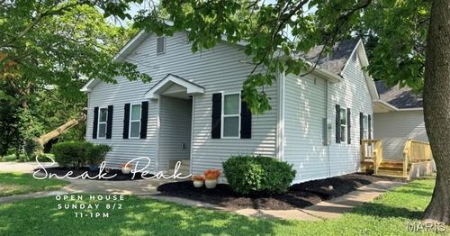 1201 E Main St, Staunton, IL, 62088-1205 | Card Image