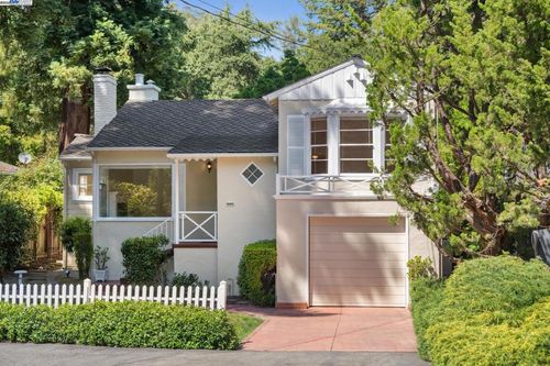 1658 Gouldin Rd, Oakland, CA, 94611-2119 | Card Image
