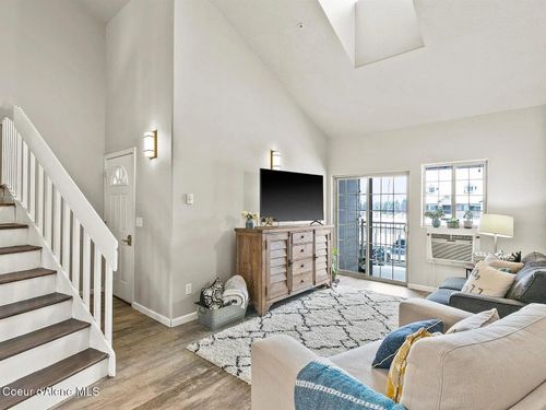 203-842 N Chase Rd, Post Falls, ID, 83854-6475 | Card Image