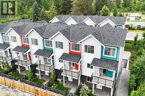 8-10392 240a St, Maple Ridge, BC, V2W | Card Image