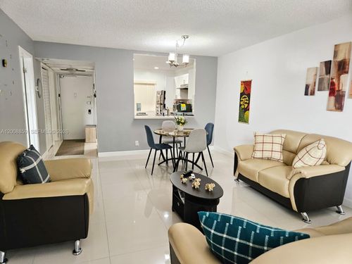303-8818 W Mcnab Rd, Tamarac, FL, 33321-3661 | Card Image