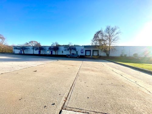 311 E Corning Rd, Beecher, IL, 60401-3124 | Card Image