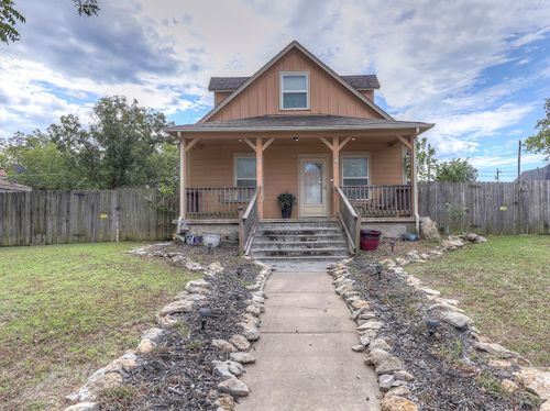 410 4th St, Skiatook, OK, 74070-1508 | Card Image