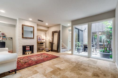 d5-3736 Vitruvian Way, Addison, TX, 75001-4000 | Card Image