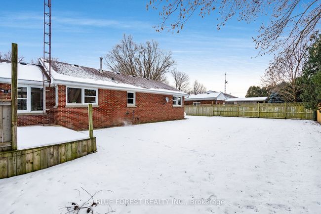 25172 St Clair Rd, House other with 3 bedrooms, 1 bathrooms and 4 parking in Dover Centre ON | Image 37