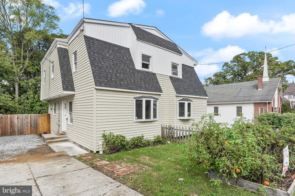 Linden St, Kennett Square, PA 19348