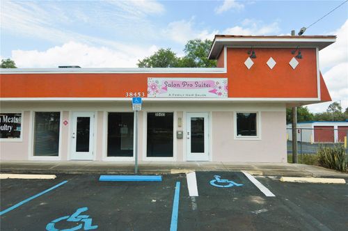 38453 County Road 54, ZEPHYRHILLS, FL, 33542-7529 | Card Image