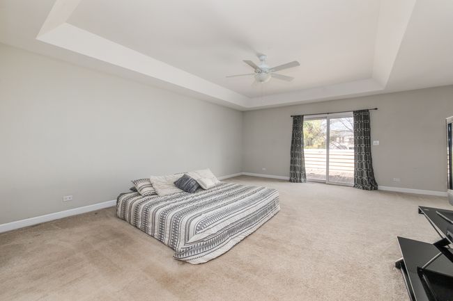 Master bedroom with private balcony | Image 16
