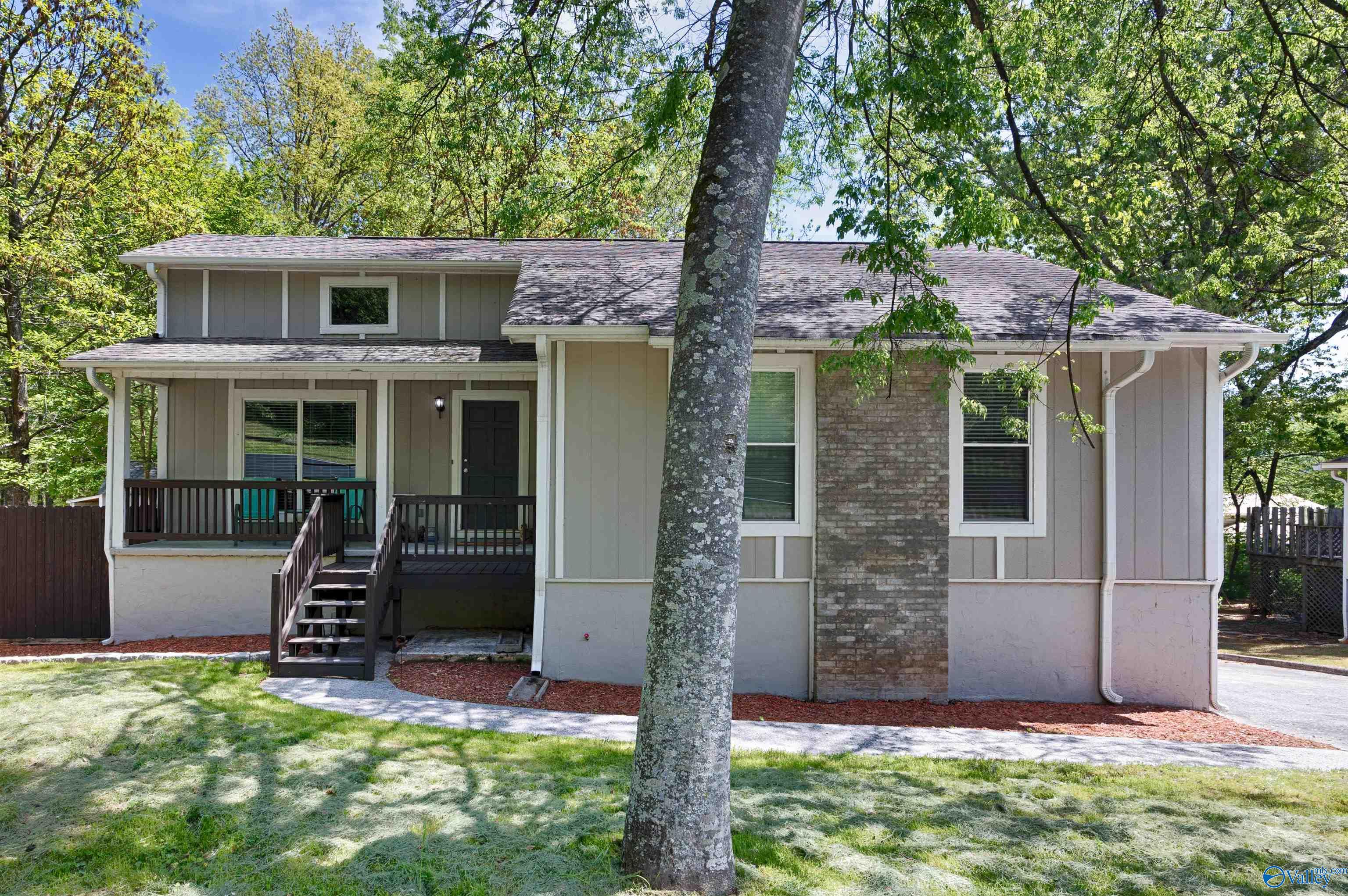 Chaney Thompson Rd, Huntsville, AL 35803