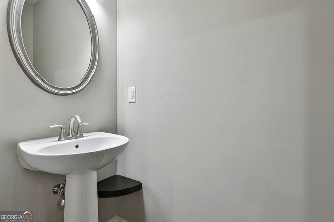 1568 Lenox Overlook Rd Ne, Townhouse with 3 bedrooms, 3 bathrooms and null parking in Brookhaven GA | Image 10
