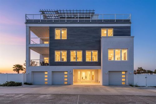 2 4th Ave, INDIAN ROCKS BEACH, FL, 33785-2563 | Card Image