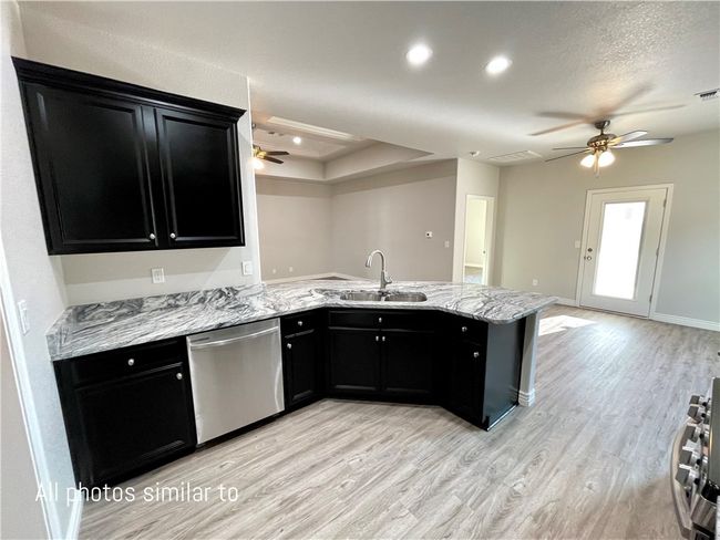 Kitchen | Image 4