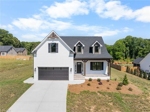 377 Lenalan Dr, Lexington, NC, 27295-7242 | Card Image