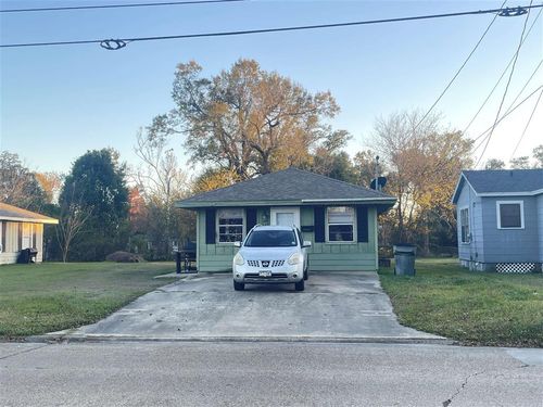 1018 Alamo St, Lake Charles, LA, 70601-8710 | Card Image