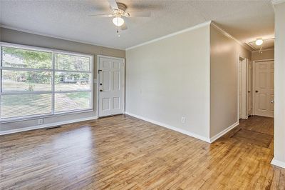 1600 Summit Avenue, House other with 3 bedrooms, 1 bathrooms and null parking in Greensboro NC | Image 3