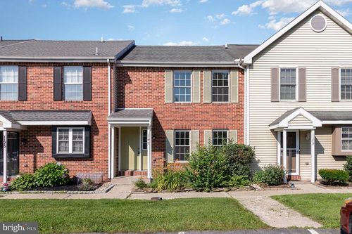 1177 Wintertide Dr, Harrisburg, PA, 17111-3755 | Card Image