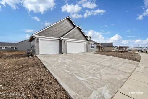 12013 N Lennon Ln, Rathdrum, ID, 83858-7533 | Card Image