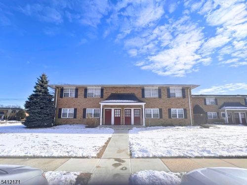 unit-4-45 Old Millstone Dr, East Windsor, NJ, 08520-4674 | Card Image