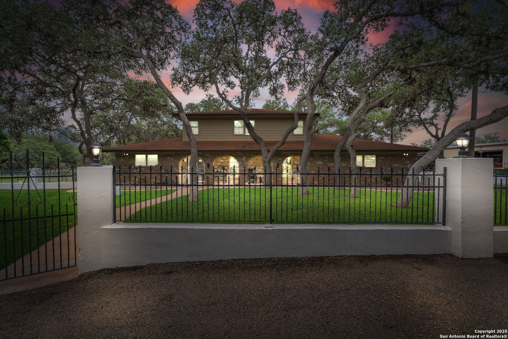 Residential in Helotes