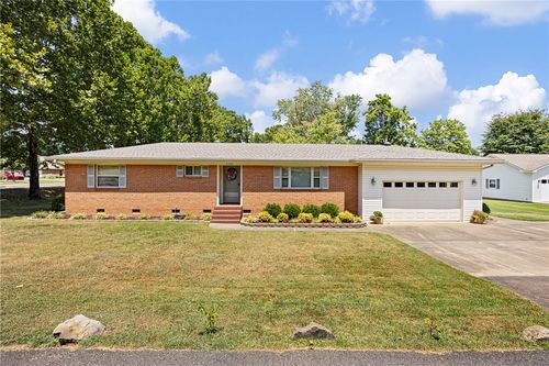 3006 2nd Dr, Russellville, AR, 72801-4538 | Card Image