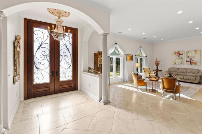 4937 Oxford Dr, House other with 3 bedrooms, 2 bathrooms and null parking in SIESTA KEY FL | Image 5