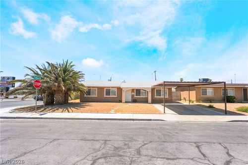 6101 Chelsea Cir, Las Vegas, NV, 89107-1473 | Card Image