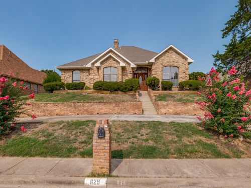 629 Bent Creek Dr, Desoto, TX, 75115-3635 | Card Image