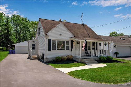 273 E And West Rd, West Seneca, NY, 14224-3927 | Card Image