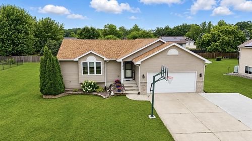 612 Birdie Ln, Poynette, WI, 53955-8315 | Card Image