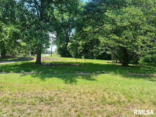 301 High St, Mound City, IL, 62963-1121 | Card Image