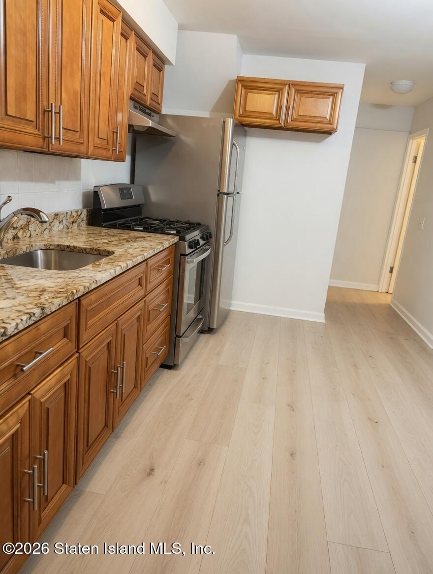 Residential Lease in Staten Island 4