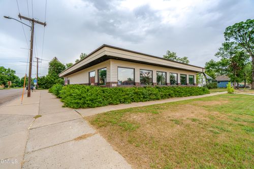 246 Main St W, Hazen, ND, 58545-4208 | Card Image