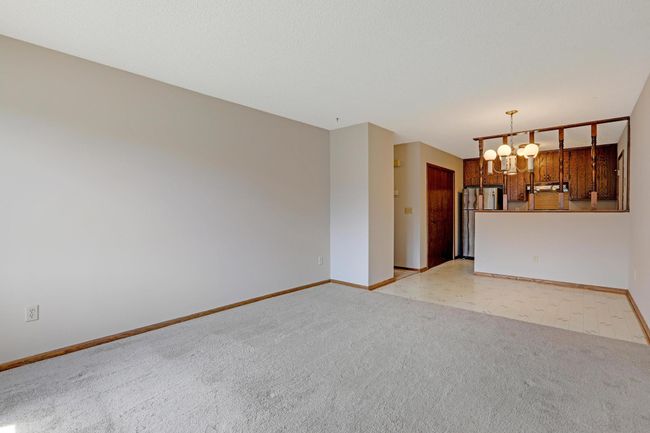 8624 S Maplebrook Cir, Townhouse with 2 bedrooms, 1 bathrooms and null parking in Brooklyn Park MN | Image 7